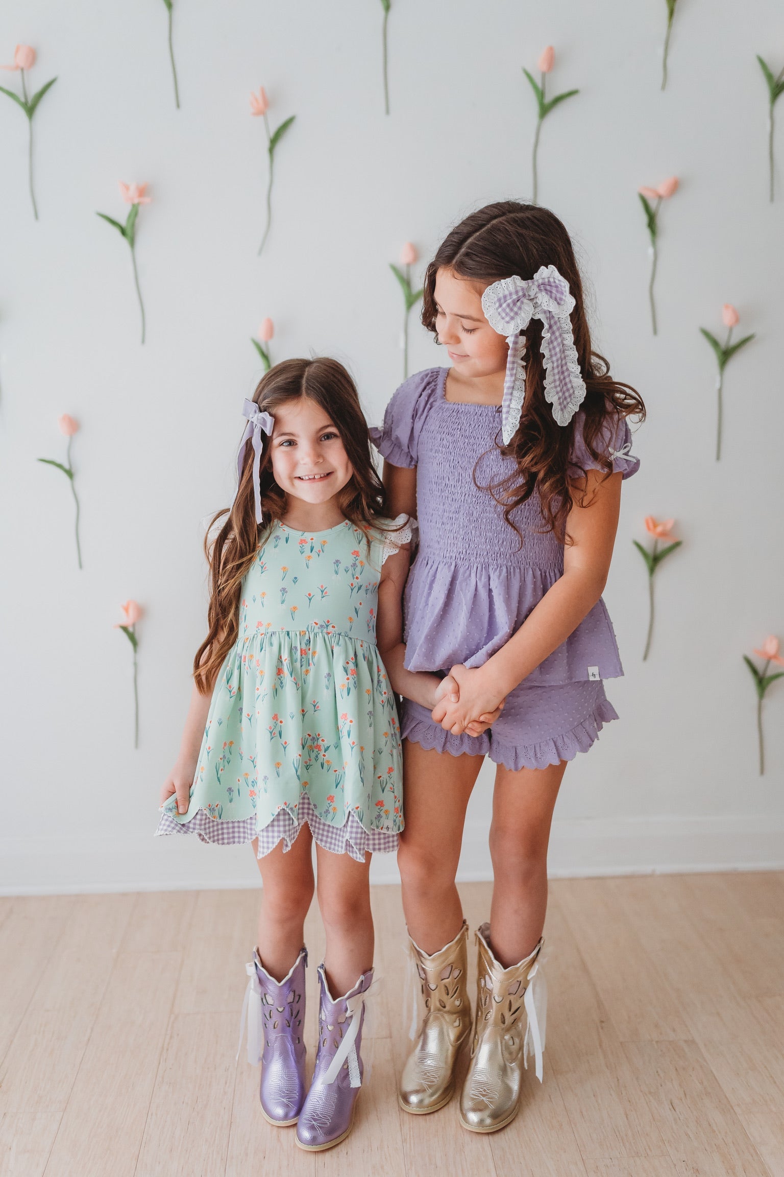 Sweetheart Bow Cowgirl Boots- Gold