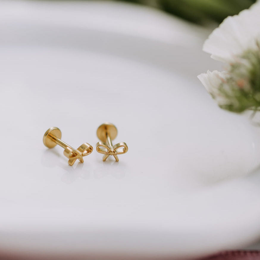 Bow Flat Back Studs