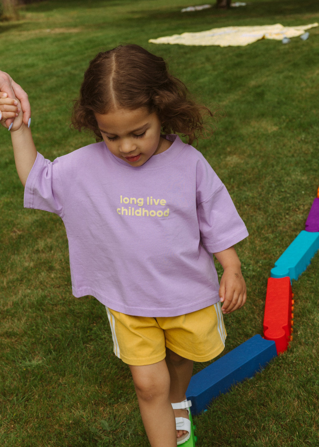 CHILDHOOD TEE