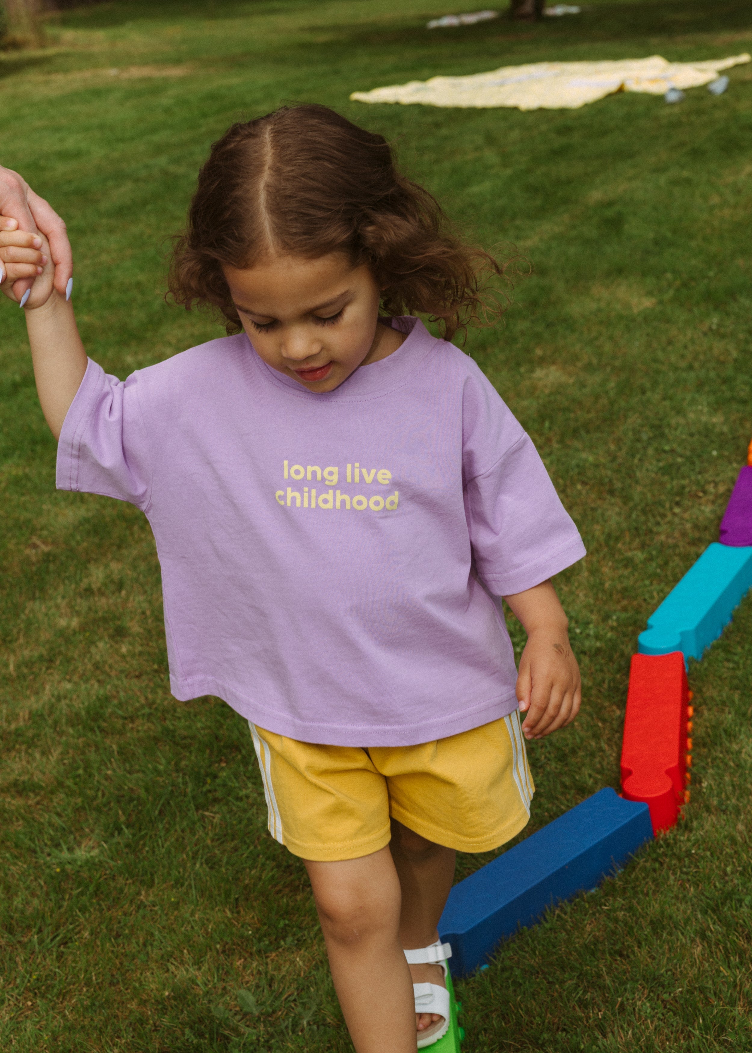 CHILDHOOD TEE