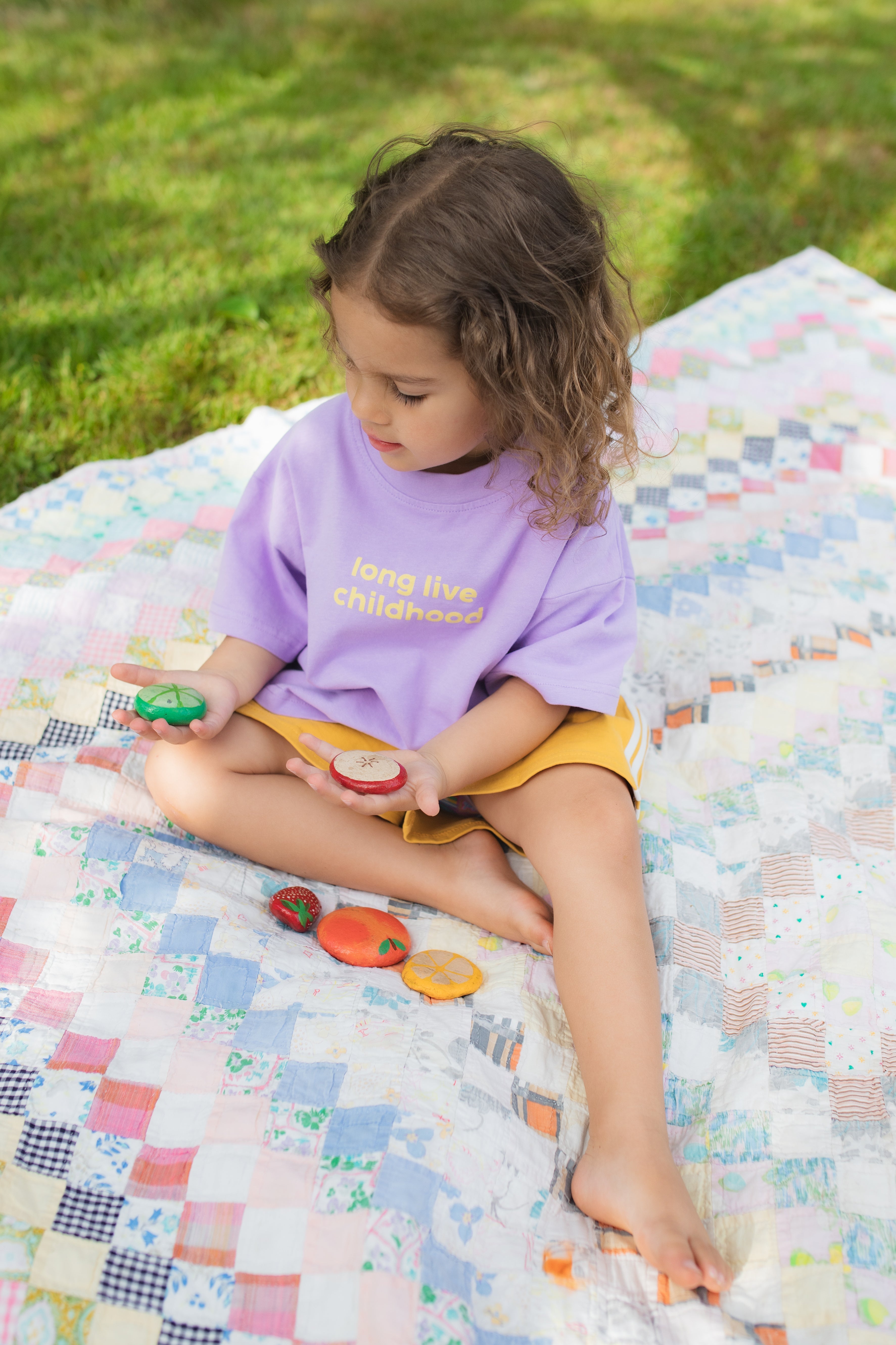 CHILDHOOD TEE