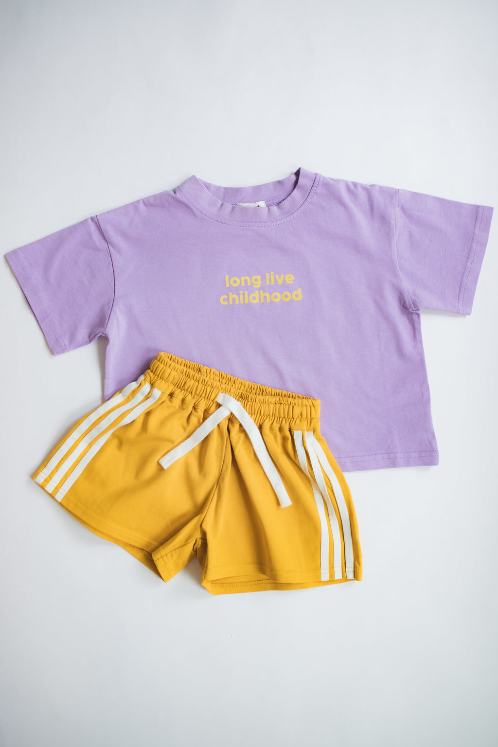 CHILDHOOD TEE