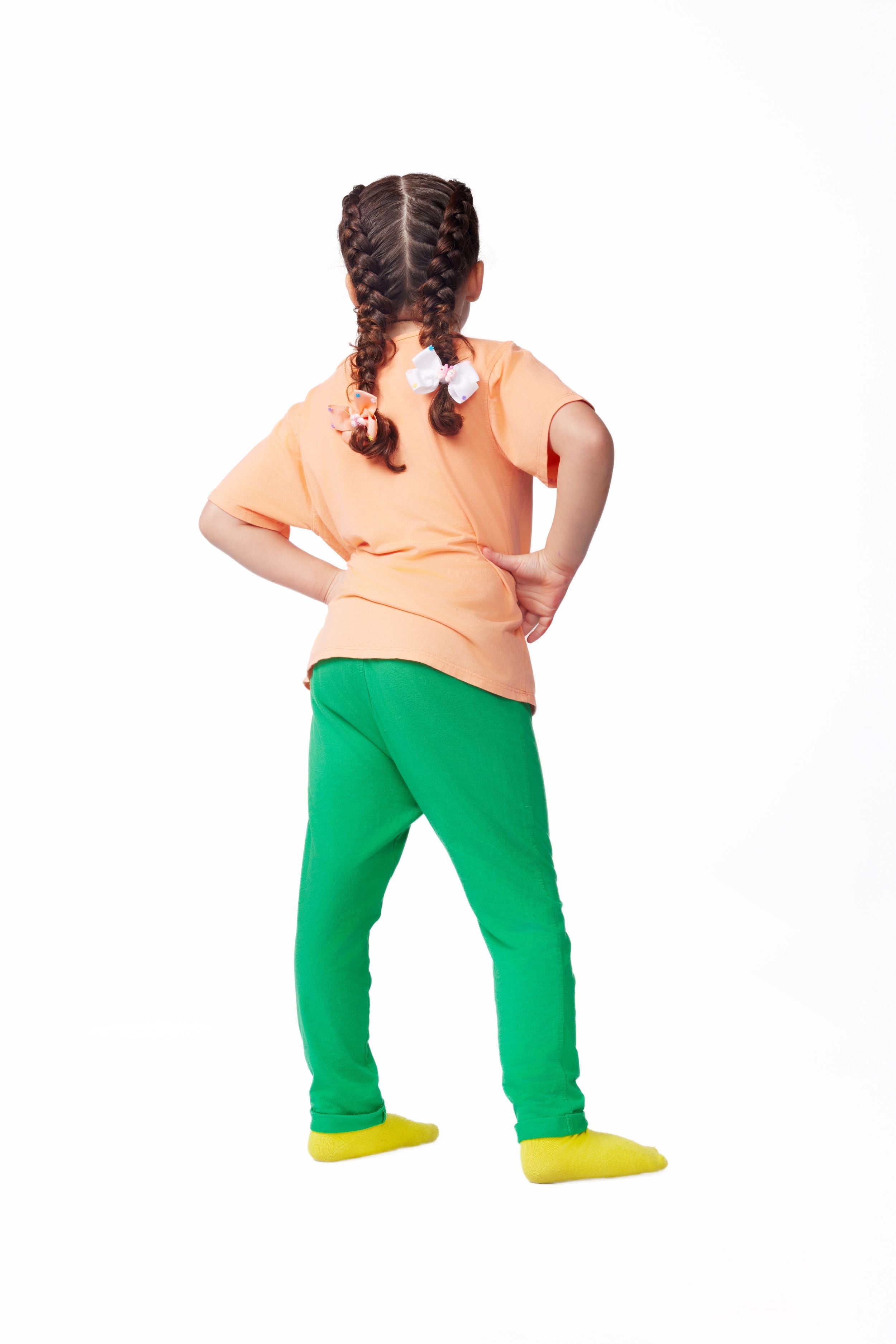 The Everyday Sensory Friendly Coral Tee w Chewy Necklace