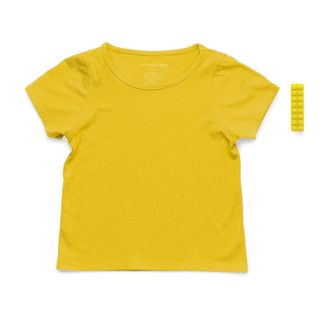 The Everyday Sensory Friendly Yellow Tee w Chewy Necklace